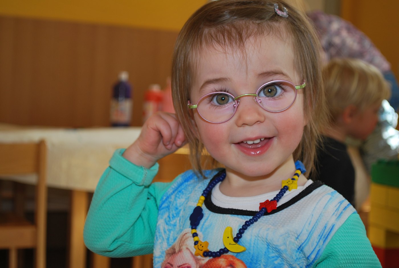 Kinder spielen und entdecken im EKIZ Domino